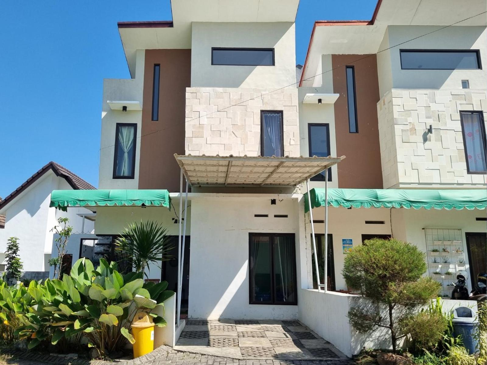 Villa Estetik Di Malang Luaran gambar