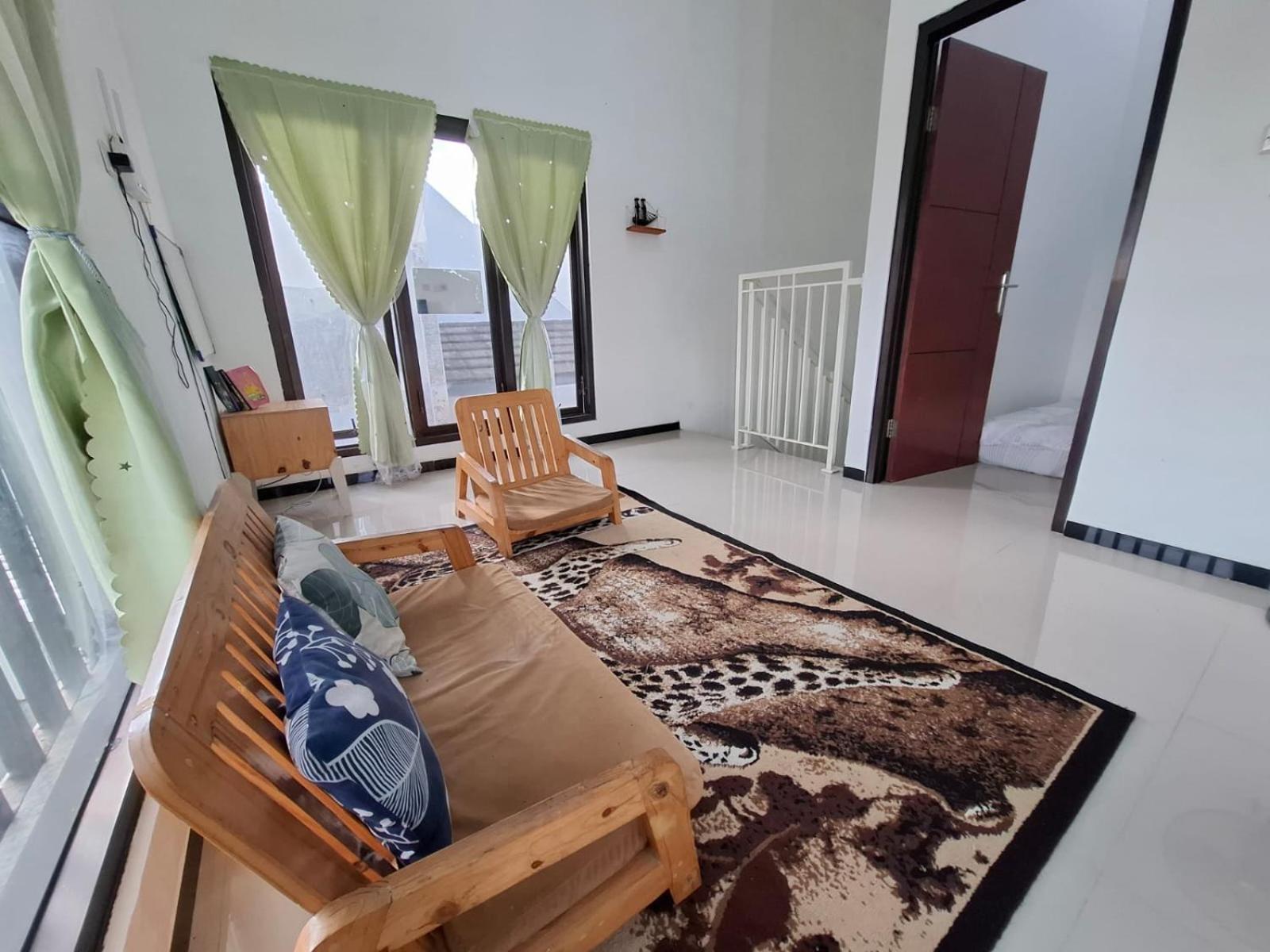 Villa Estetik Di Malang Luaran gambar